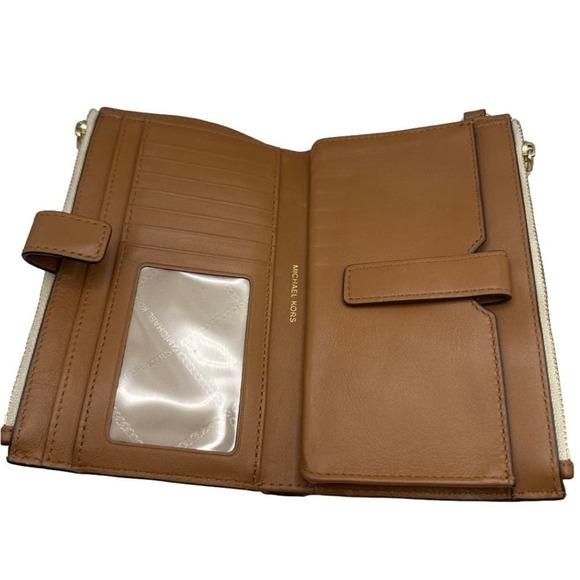 MICHAEL KORS Jet Set Phone Holder / Wallet - Picture 5 of 11